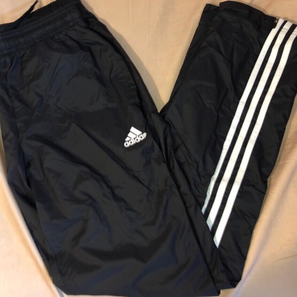 Adidas VINTAGE Clothes - Picture 3 of 4